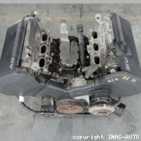 ДВИГАТЕЛЬ  AUDI  A8 V6 2,8 AMX 