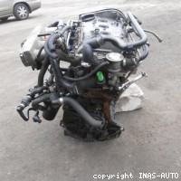Двигатель  AUDI A4  1.8T  AMB  