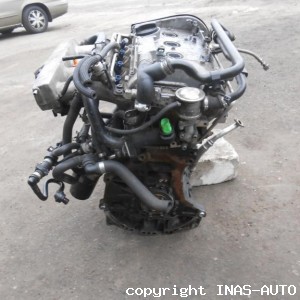 Двигатель  AUDI A4  1.8T  AMB  